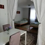 Apartman Apartgraz *